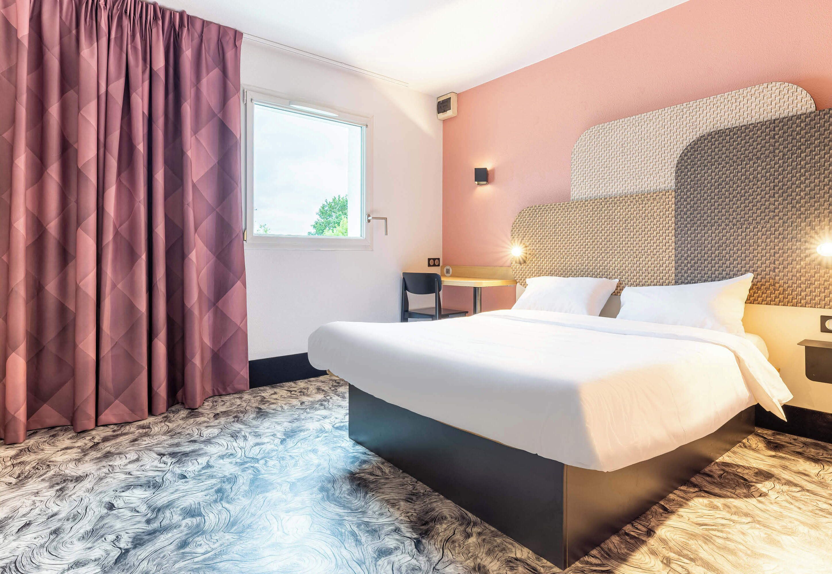 double room, mobility accessible | 1 bedroom, free wifi, bed sheets