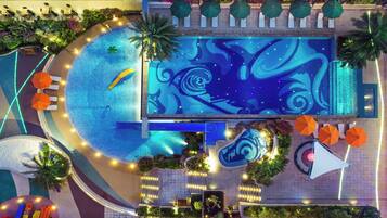 Außenpool, Liegestühle