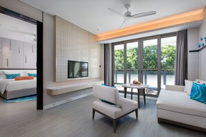 Family Suite, 1 King Bed, Non Smoking | Premium bedding, in-room safe, laptop workspace, blackout drapes - Wingate by Wyndham Sanya Luhuitou (Sanya)