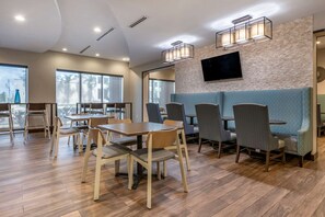 Desayuno buffet incluido todos los días