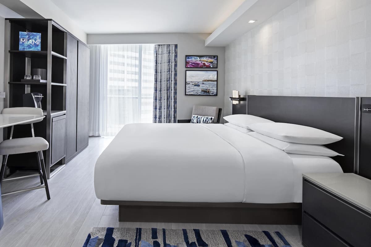 Down comforters, in-room safe, desk, laptop workspace