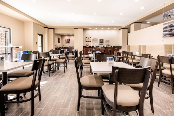 Café da manhã continental grátis todos os dias