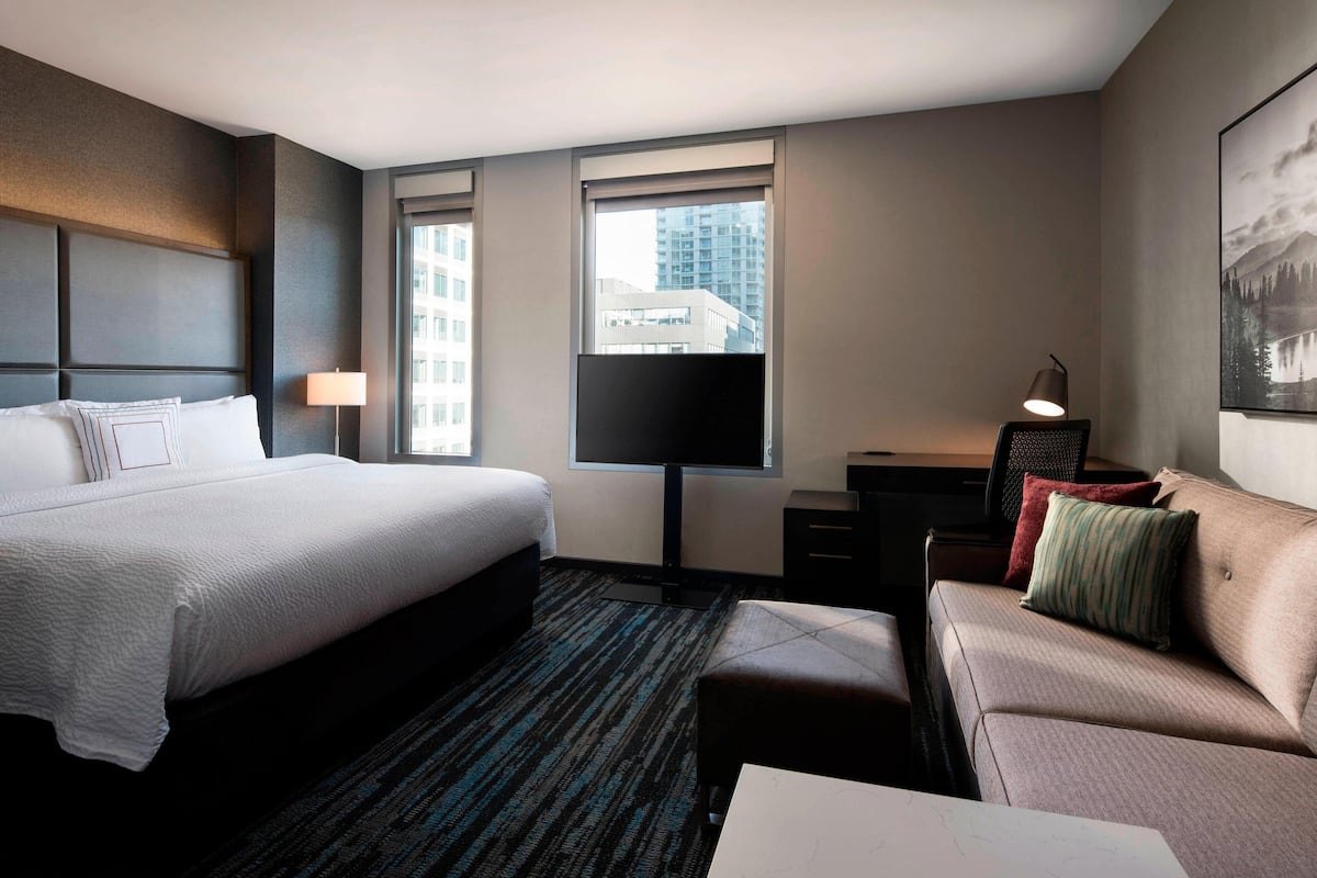 In-room safe, iron/ironing board, free cribs/infant beds, free WiFi
