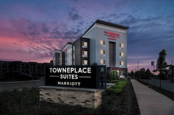 TownePlace Suites by Marriott Milwaukee Oak Creek