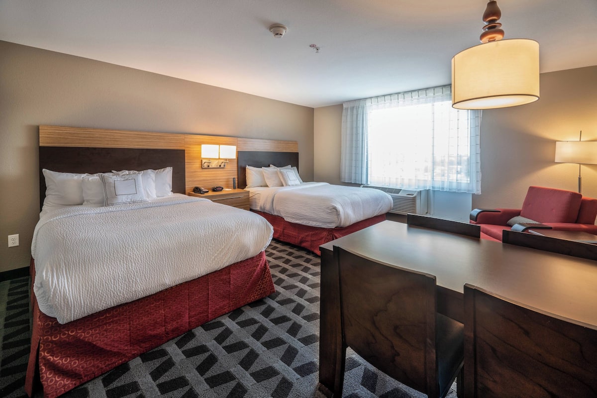 Studio, 2 Queen Beds, Non Smoking | 1 bedroom, in-room safe, individually furnished, desk