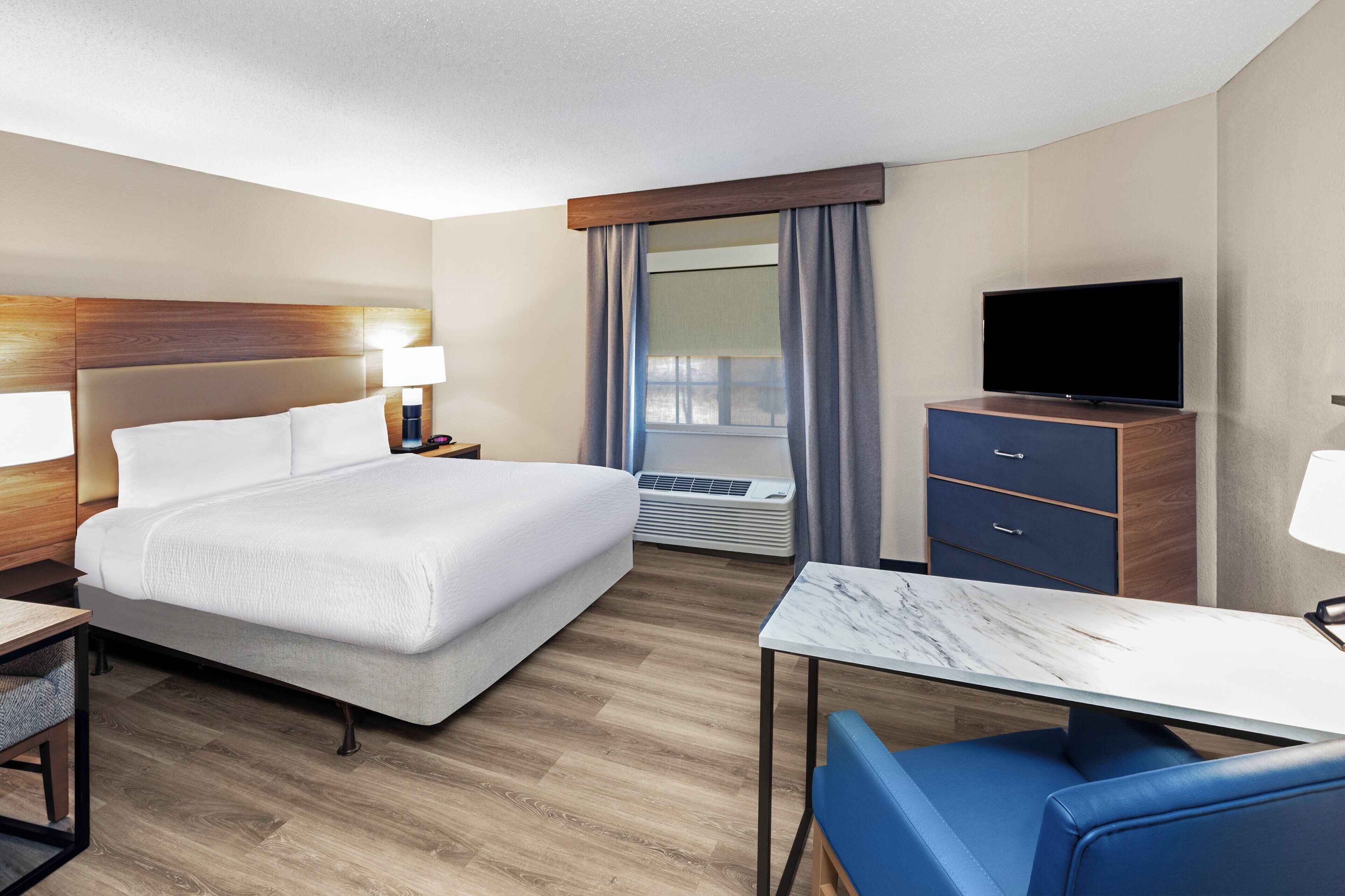 Desk, free WiFi, bed sheets
