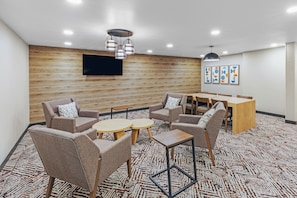 Siddeområde i lobbyen