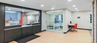 Candlewood Suites Topeka West by IHG