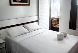 Verdunkelungsvorhänge, kostenloses WLAN, Bettwäsche