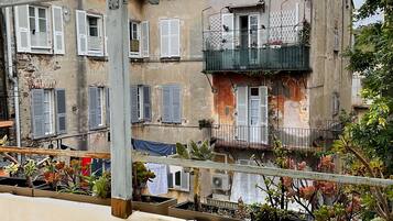 Kamar Double Superior (1) | Teras/patio