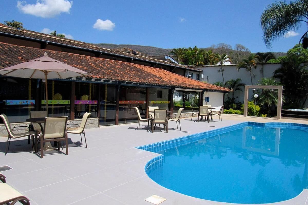 Piscina interna, piscina externa