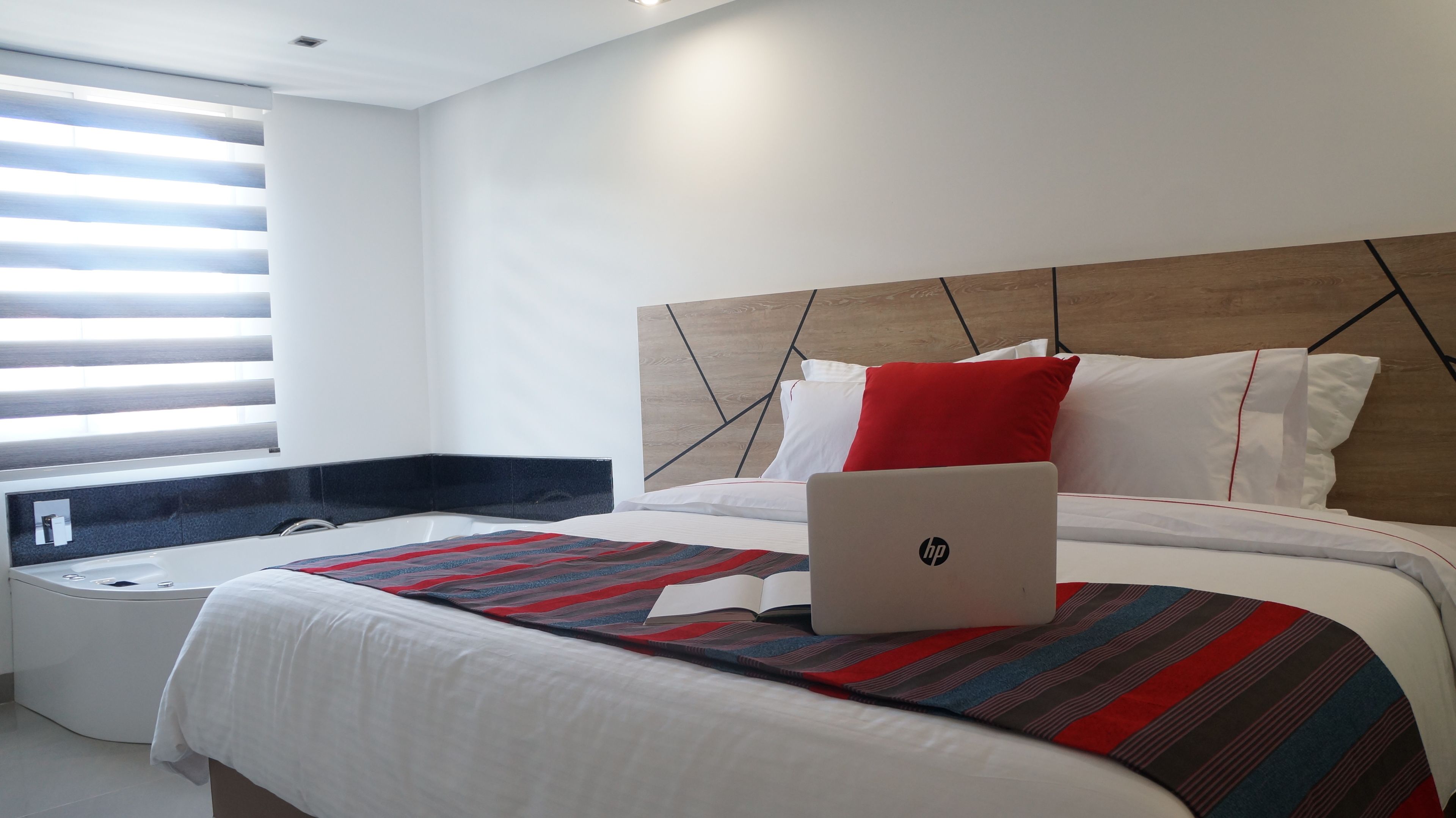 junior suite, 1 king bed | hypo-allergenic bedding, in-room safe, individually furnished, desk
