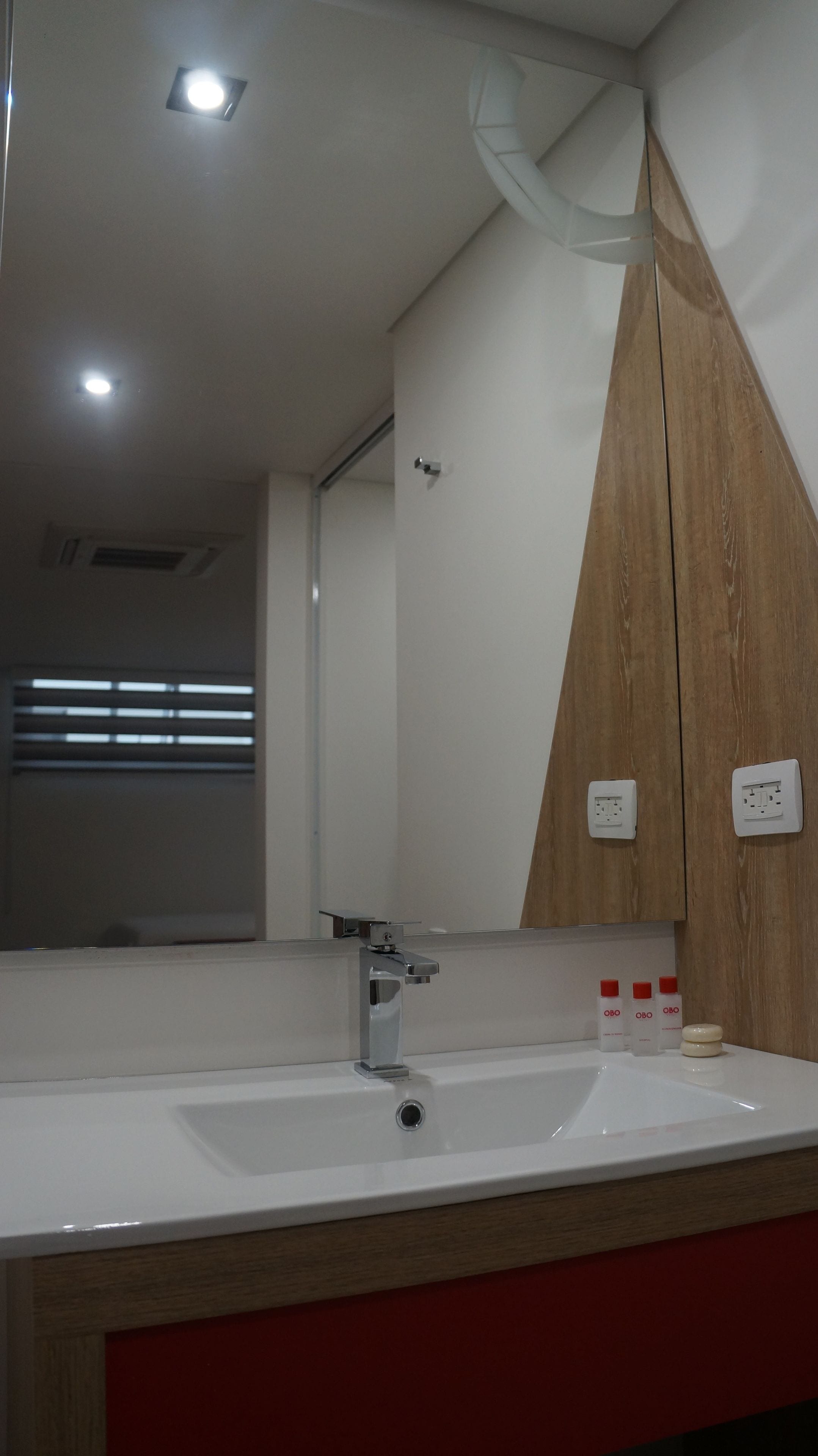 triple room | hypo-allergenic bedding, in-room safe, individually furnished, desk