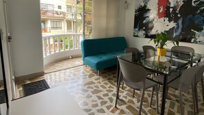 Apartamento con balcon 3 habitaciones 201 B | Living area