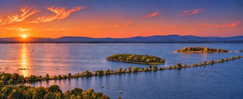 Dawson’s Diggs:  Causeway, Lake Access & Kayaks