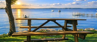 Causeway Bike Path steps away with Water access and Kayaks.