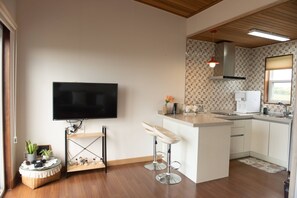 Flat-screen TV - BaDang Garden (Jeju City)