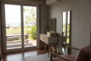 깅이 | 거실 공간 | 평면 TV