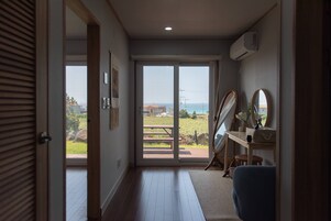 보말 | 거실 공간 | 평면 TV