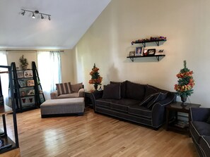 تلفزيون، ألعاب فيديو، تنس طاولة