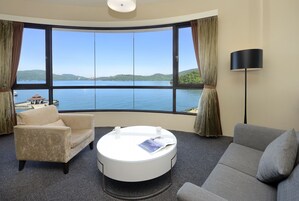 Luxury Double Room, Lake View | Down comforters, desk, blackout drapes, soundproofing