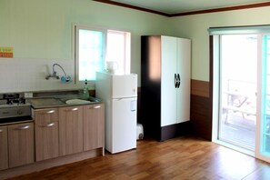 Studio (1-Room) | Living area