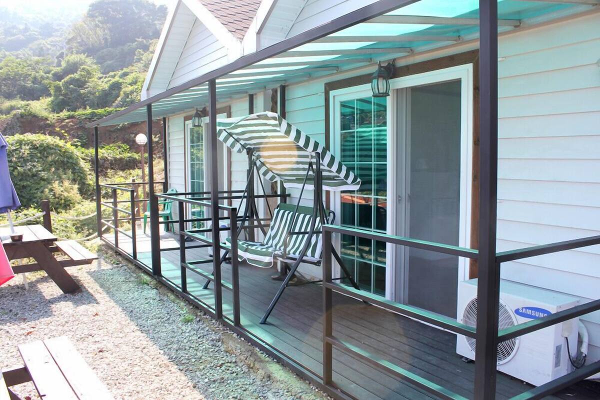 สตูดิโอ (1-Room) | ลานระเบียง/นอกชาน