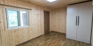별채2 | 거실 공간 | 평면 TV, 바닥 난방/온돌
