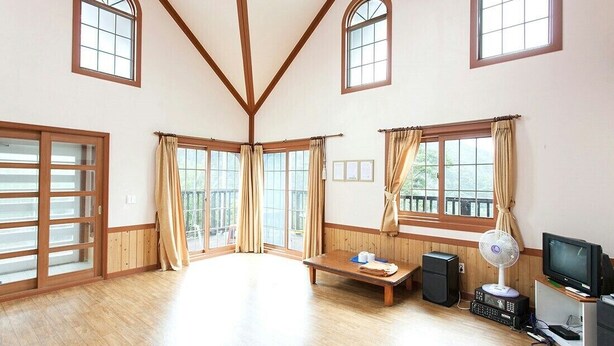 Unclassified image, 1 of 38, button - Hoengseong Cheongtaesan Healing Pension (Hoengseong)