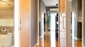 Quarto luxo | 1 quarto, quartos à prova de som, ferros/tábuas de passar roupa