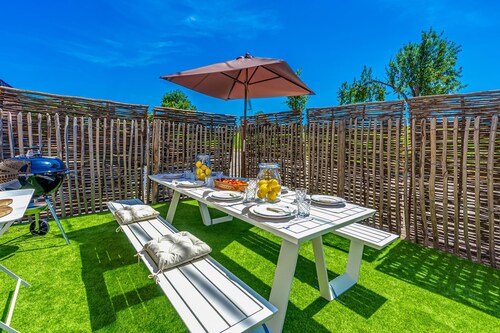 Luxurious holiday home in Heers with terrace