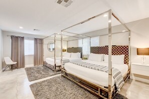 5 bedrooms, desk, iron/ironing board, travel cot