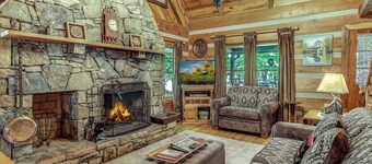 Magic Cabin with Private Petting Zoo and Hot Tub