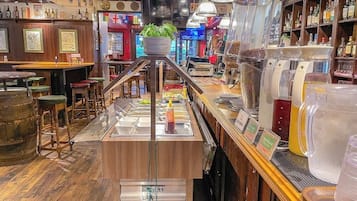 Breakfast, lunch, dinner served; local and international cuisine