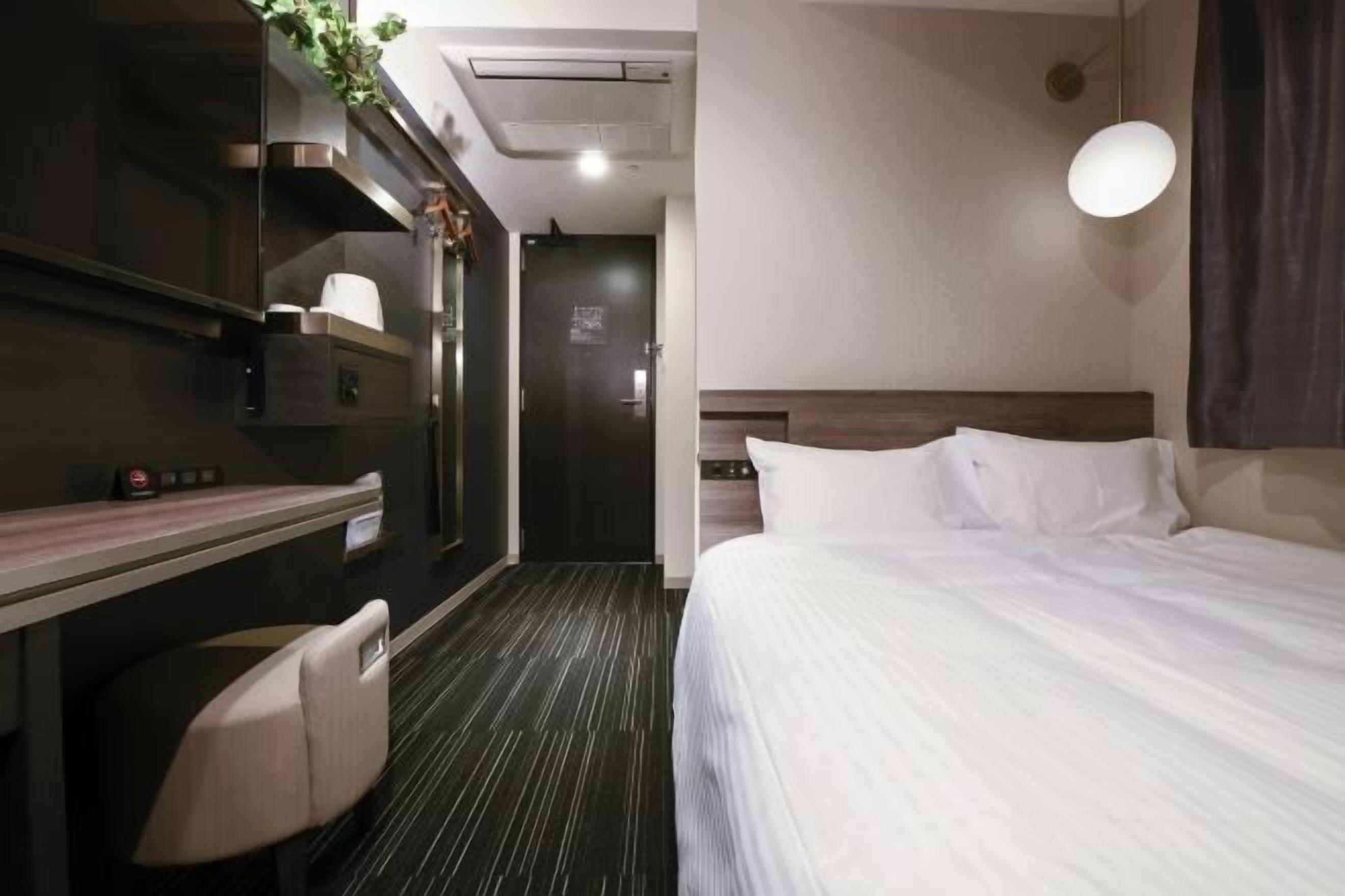 Dundyner, safe på rommet, skrivebord og wi-fi (inkludert)