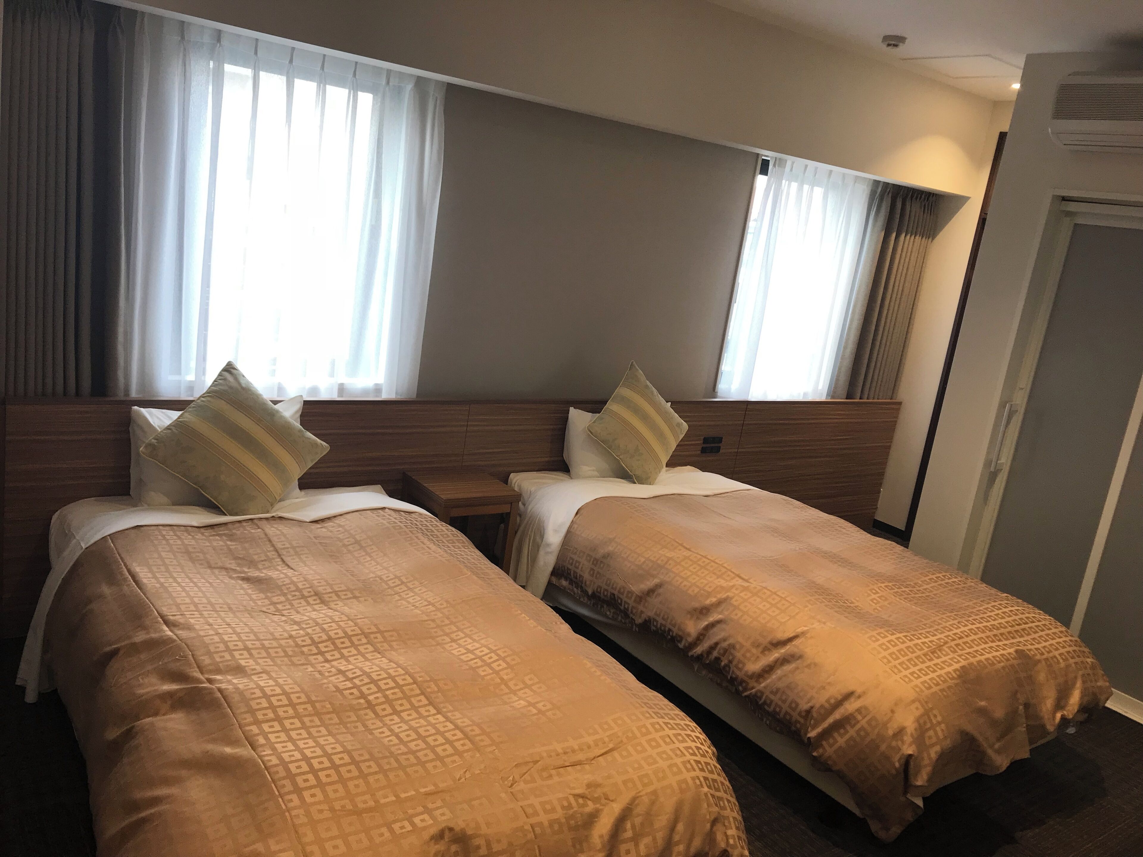 Iron/ironing board (on request), free WiFi, bed sheets