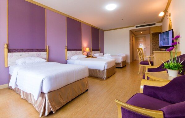 Deluxe Twin Room | Blackout drapes, free WiFi - KU Home Hotel (Bangkok)