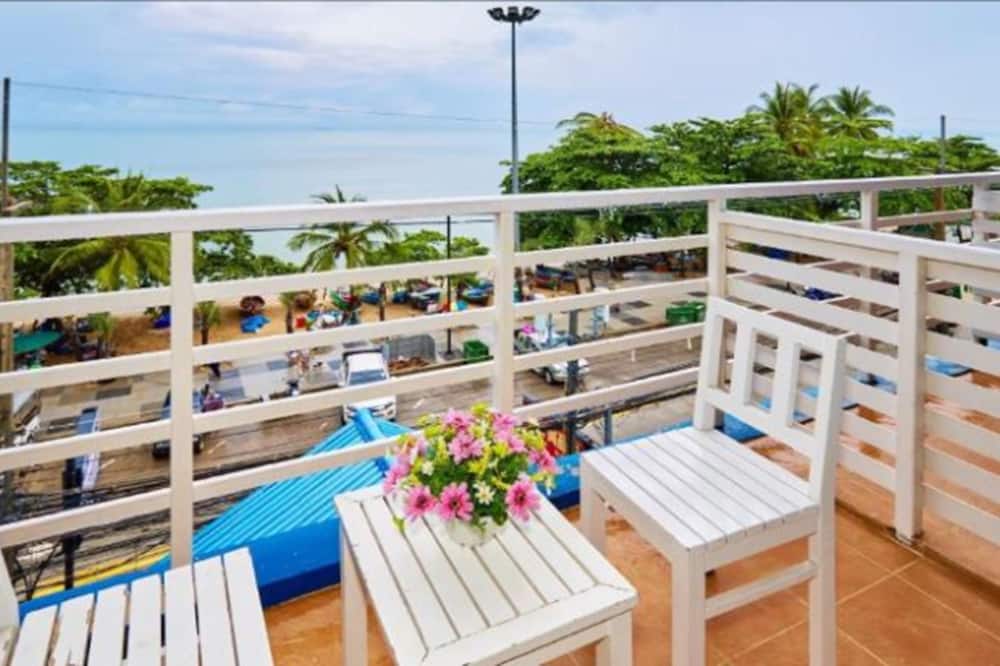 Blue House Beach