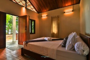 Villa Confort, 1 cama de matrimonio, vistas a la playa | Camas supletorias y ropa de cama