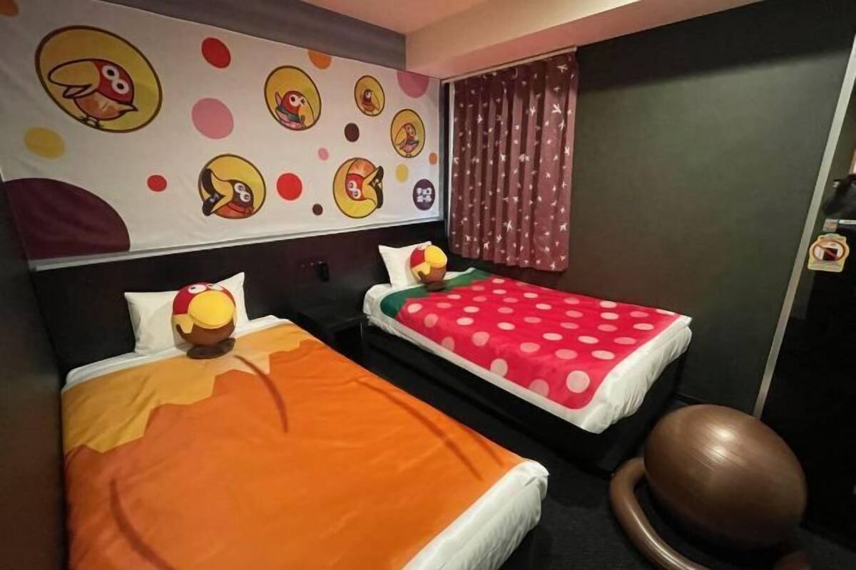 In-room safe, desk, laptop workspace, blackout curtains