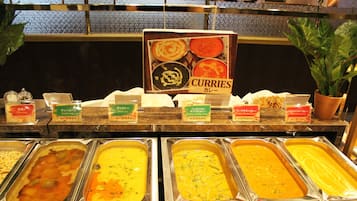 Morgenmadsbuffet hver dag (2000 JPY pr. person)