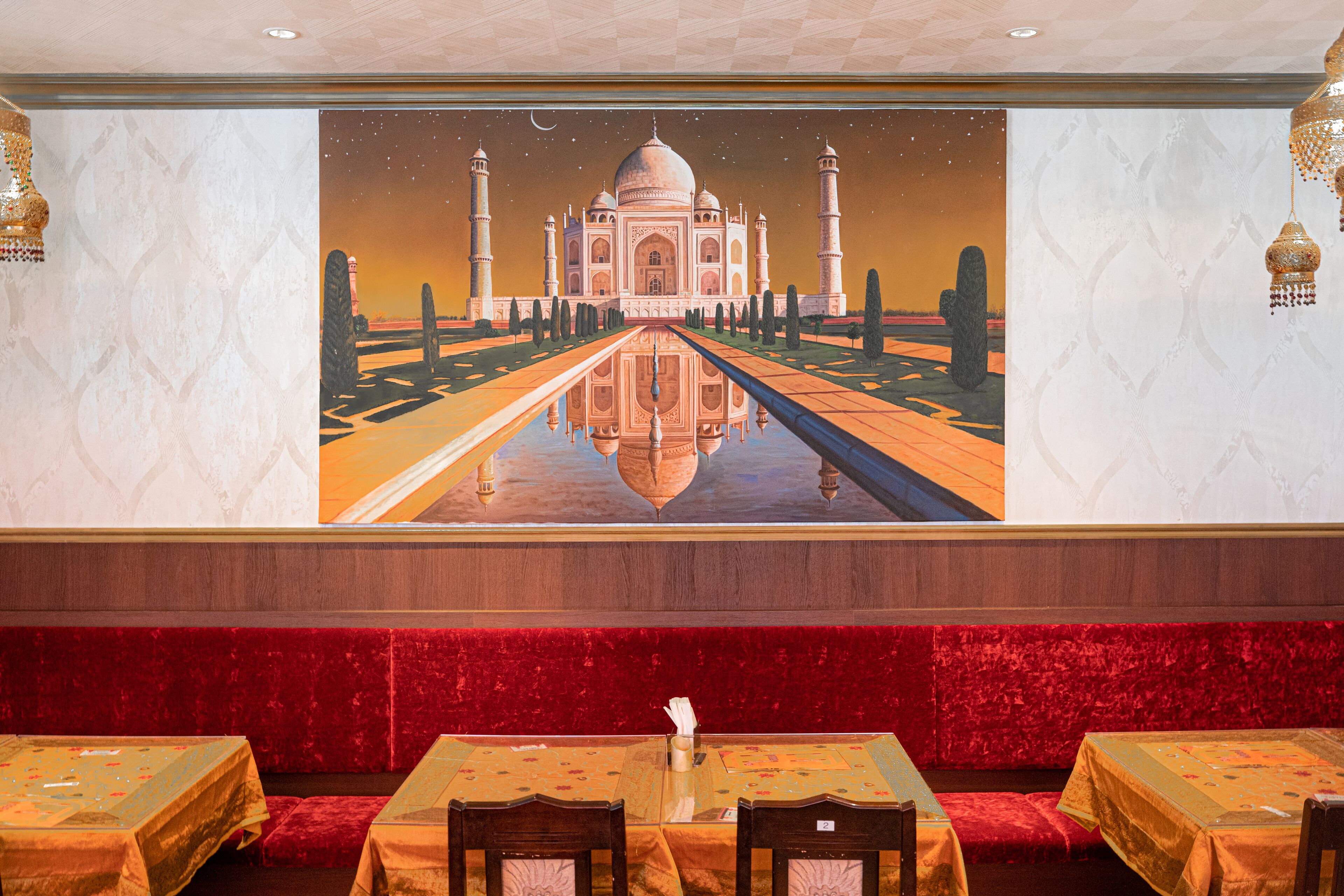 daily buffet breakfast (jpy 2000 per person)