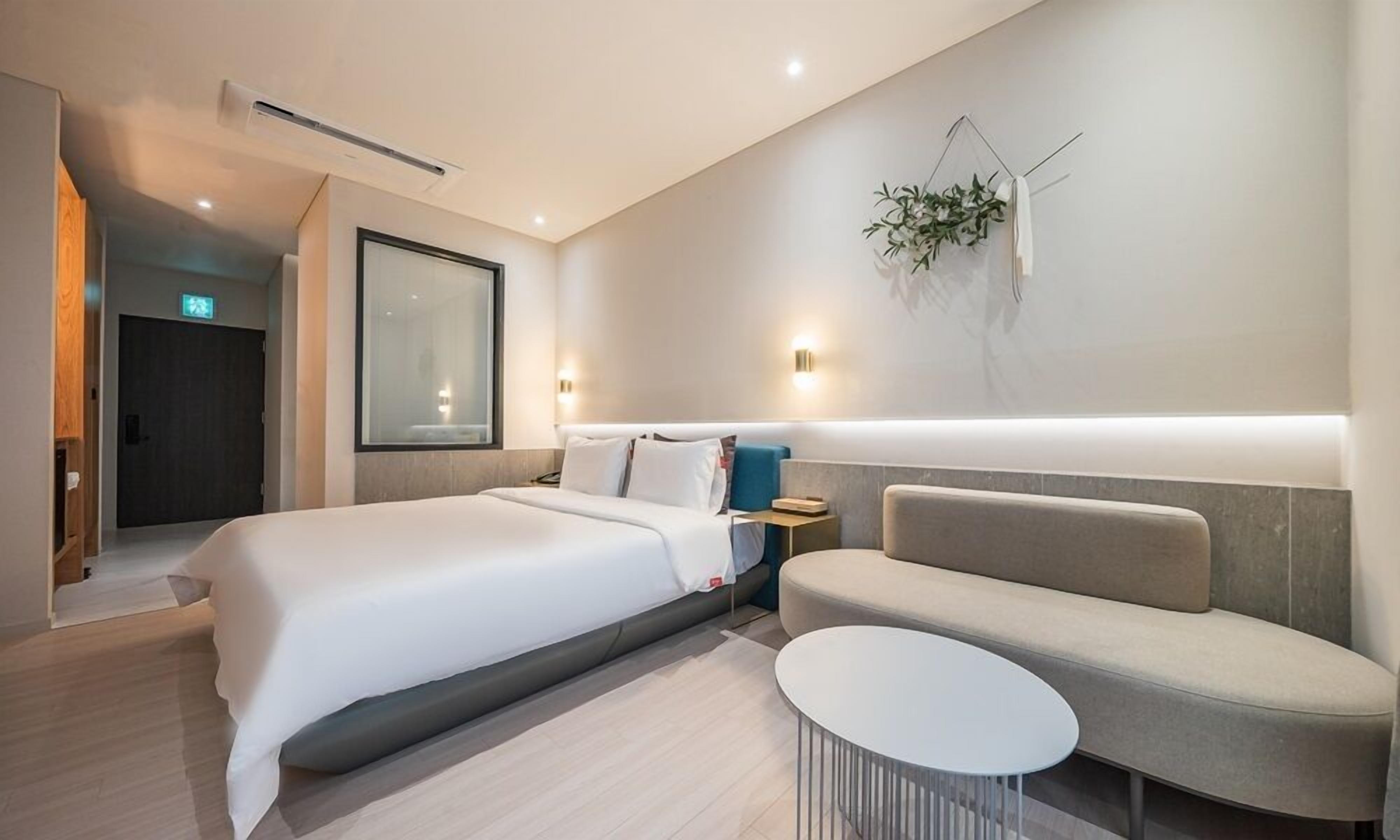 new building a - deluxe | down duvets, memory-foam beds, individually decorated