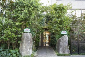 Exterior - Hotel Hakata Nakasu Inn (Fukuoka)