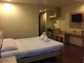 East Sea Old Wing | Minibar, Schreibtisch, Zustellbetten, kostenloses WLAN