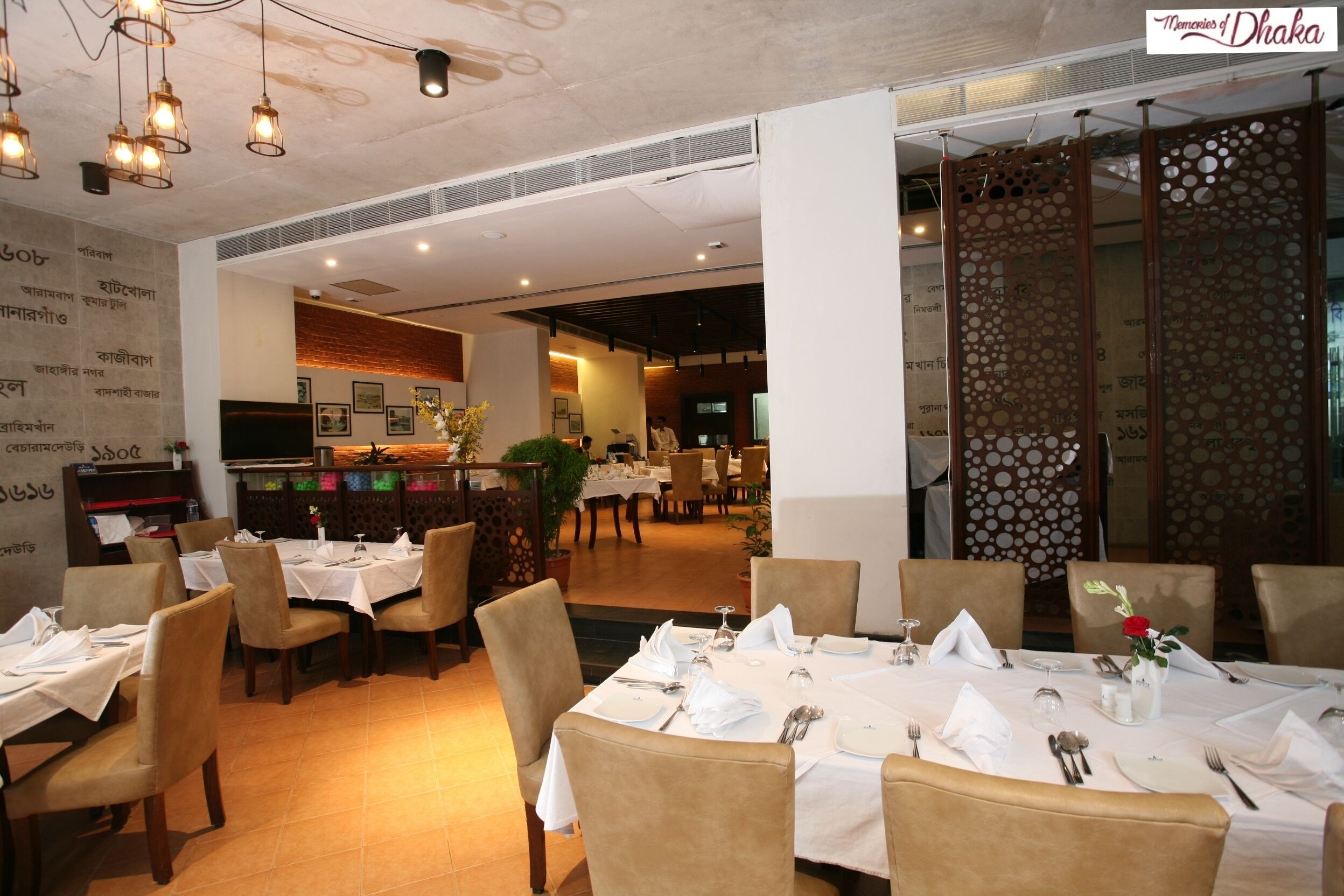 2 restaurants, local and international cuisine