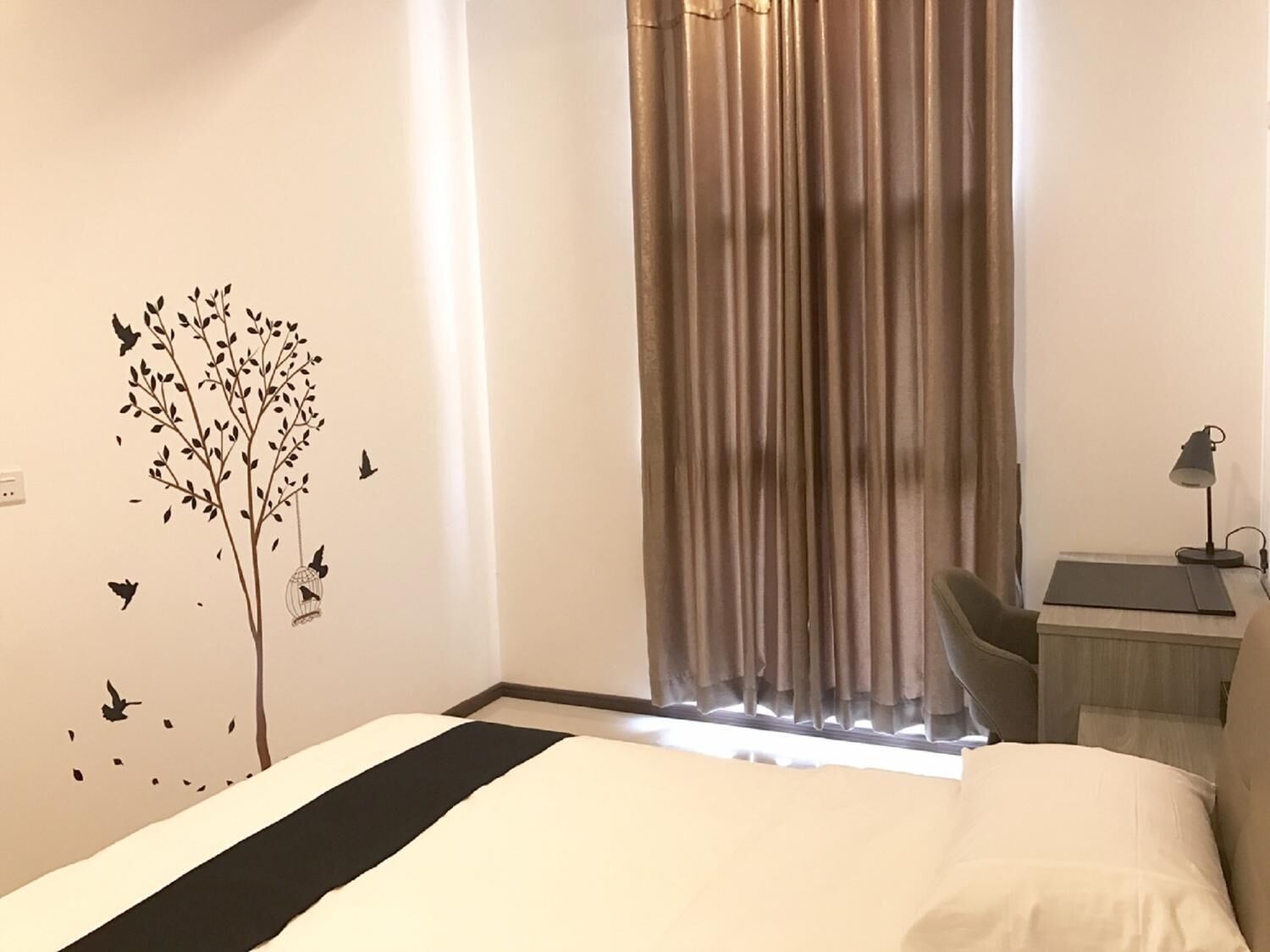 minibar, in-room safe, desk, free wifi