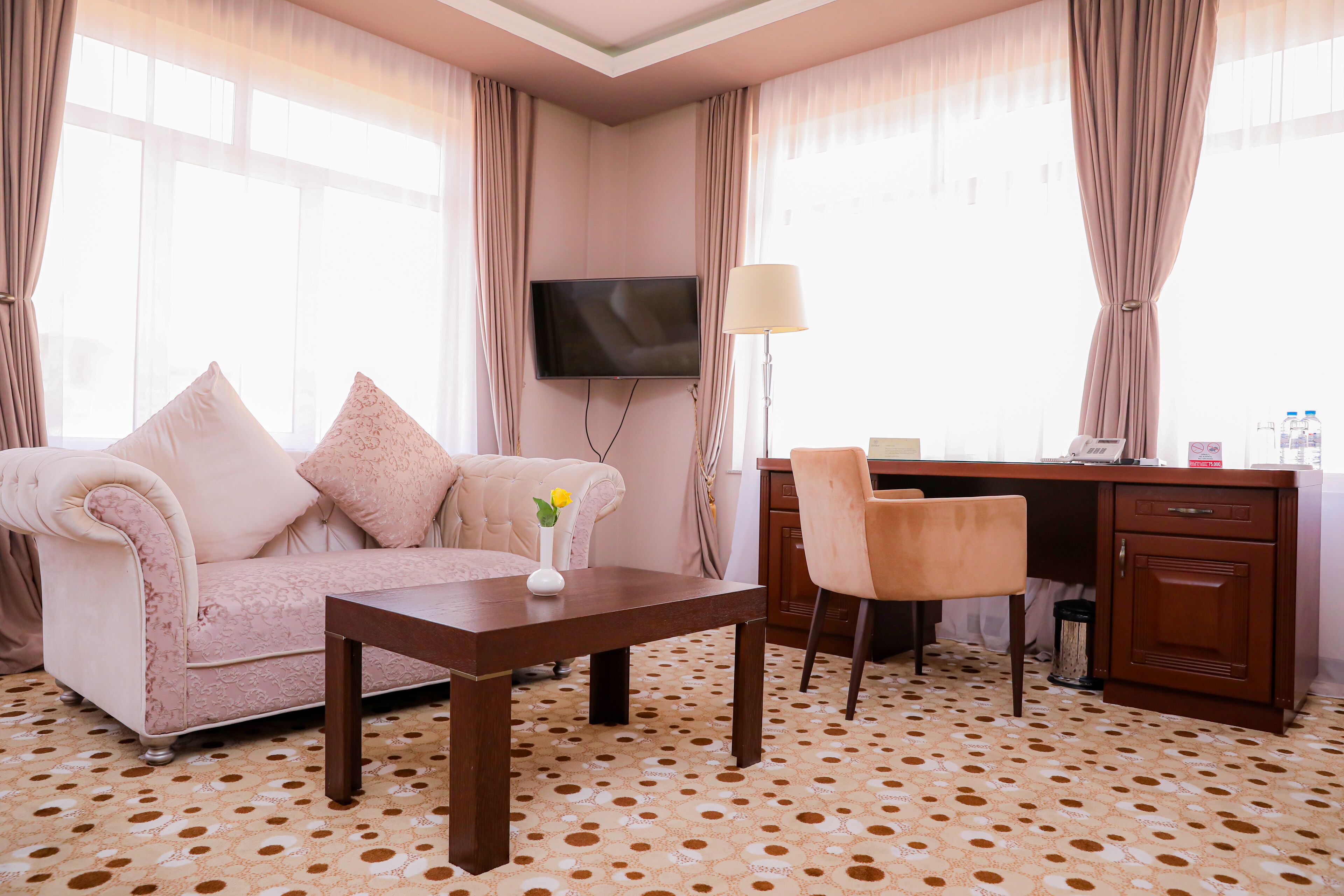 superior double or twin room | 1 bedroom, premium bedding, minibar, in-room safe