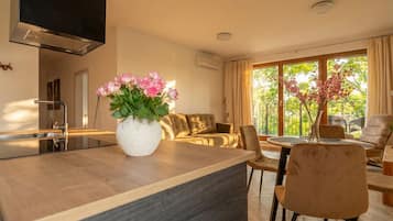 Premier Apartment | Premium bedding, individually decorated, individually furnished