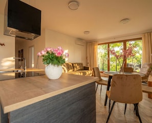 Premium bedding, individually decorated, individually furnished - City Lights Apartments (Kraków)